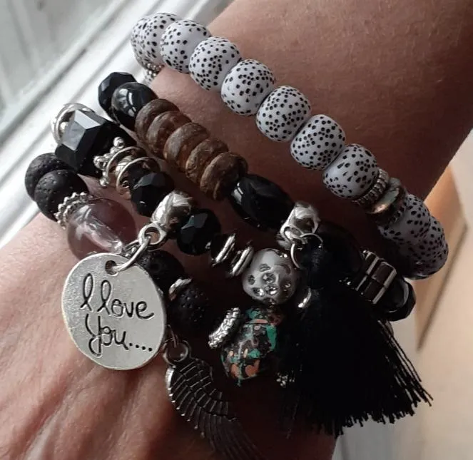 Boho Stretchy I Love You Bracelets (4)