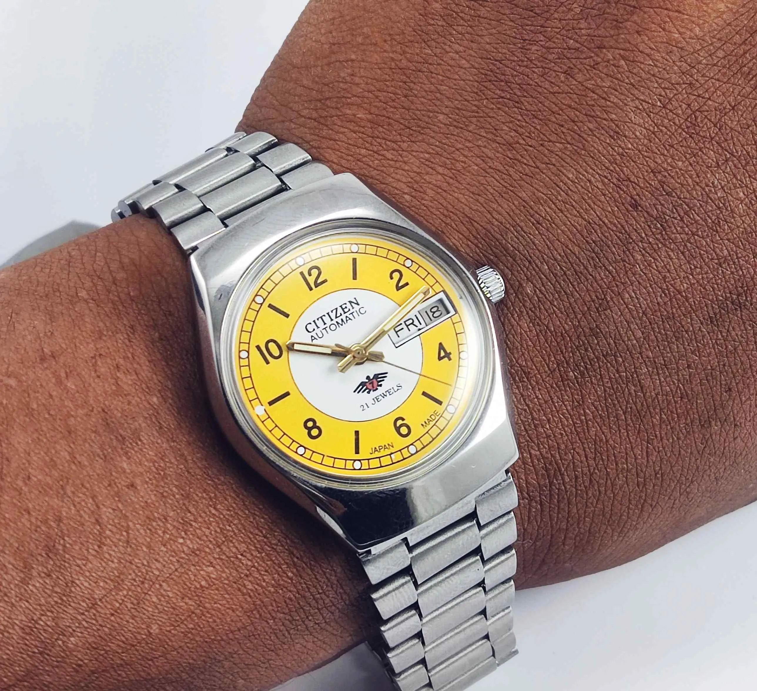Citizen Automatic 8200A White-Yellow Dial 21 Jewels Day Date Men's Mechanical Watch