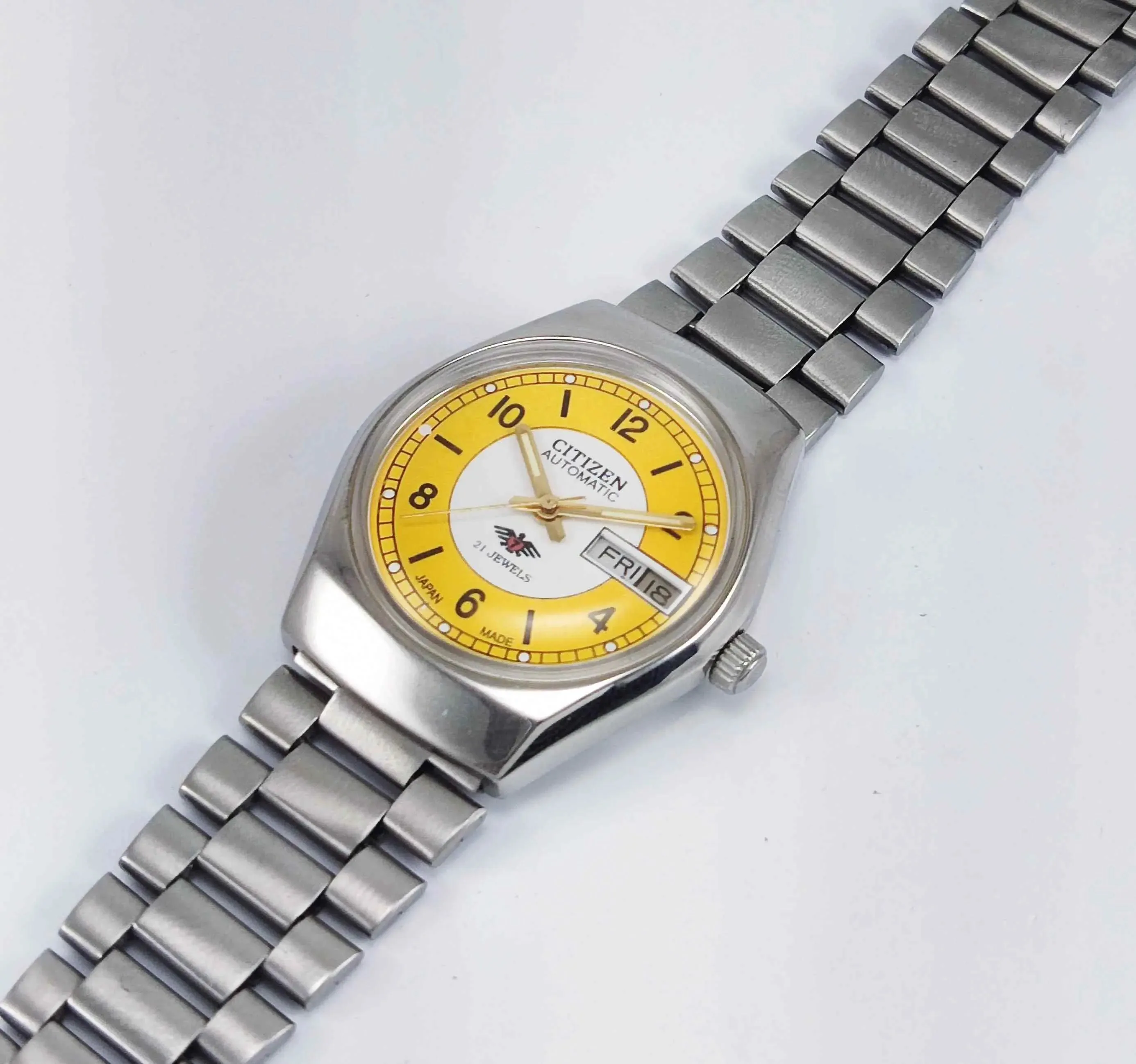 Citizen Automatic 8200A White-Yellow Dial 21 Jewels Day Date Men's Mechanical Watch