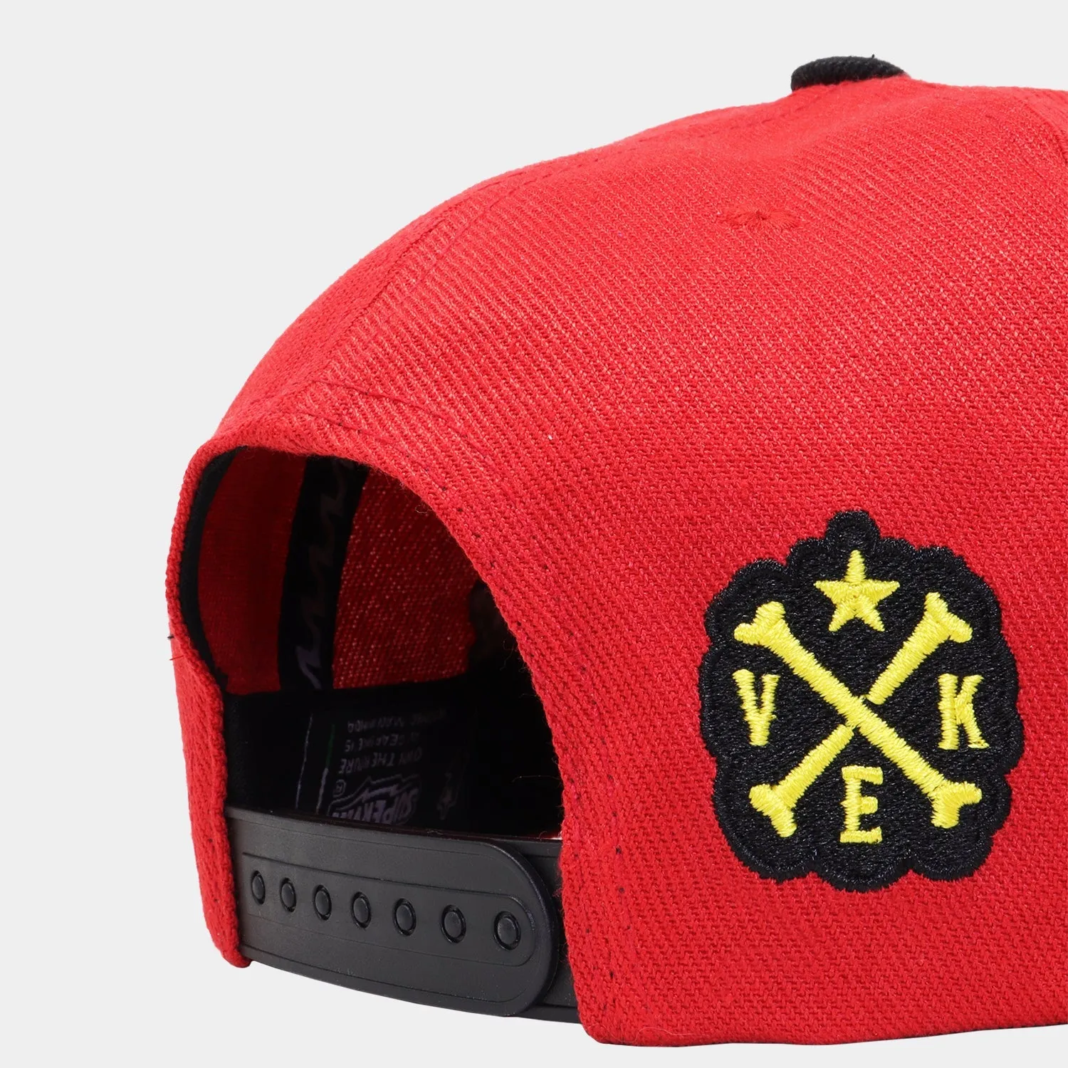 Classic Veker Snapback Red