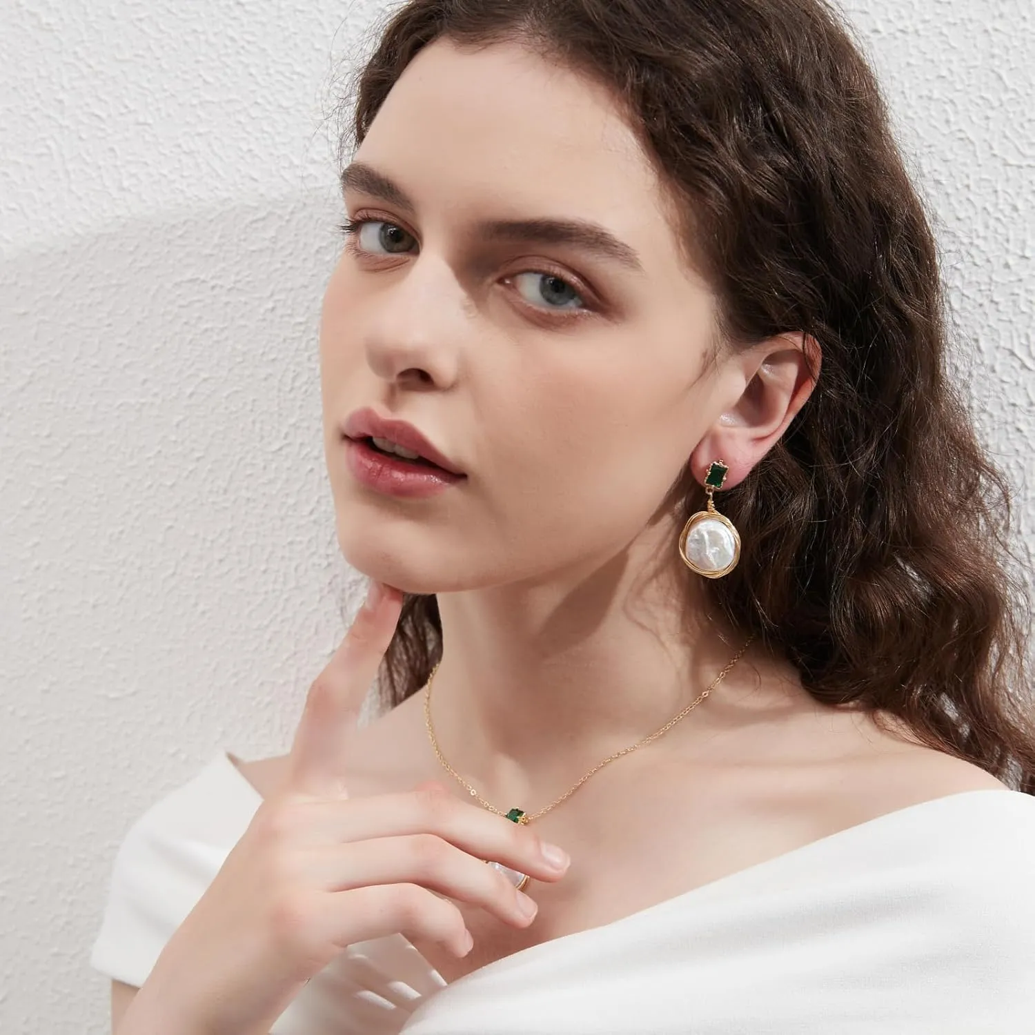 Natural Baroque Freshwater Pearl Dangle Drop Earrings for Women, Wire Wrap Gold Stud Earrings Jewelry with Green Gemstone, Best Gift for Mom Lover Her (14K Gold Plated)