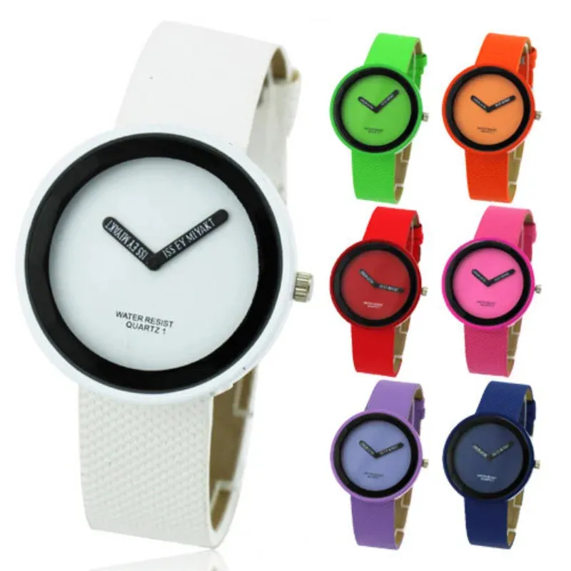 WoMaGe Women's Watches Fashion Casual Red Leather Band Quartz
