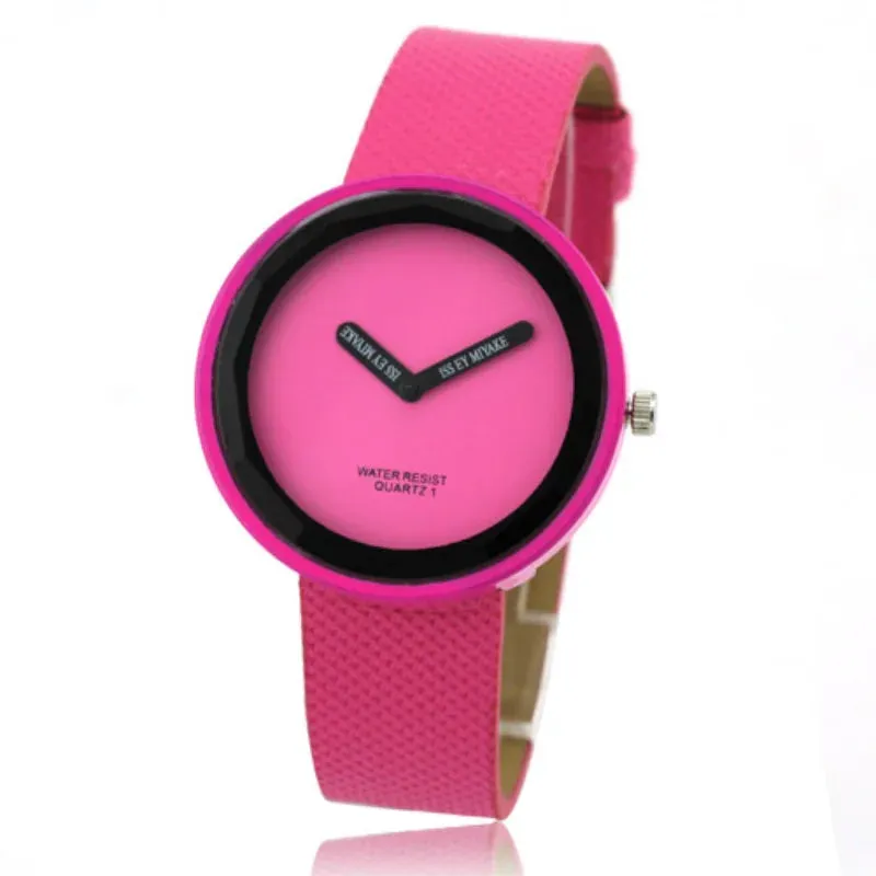 WoMaGe Women's Watches Fashion Casual Red Leather Band Quartz
